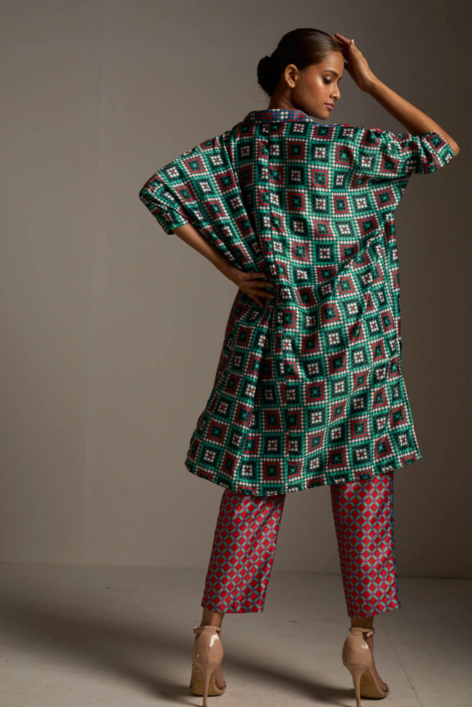 BOXY TILE PRINTED TOP - dash and dot dash and dot