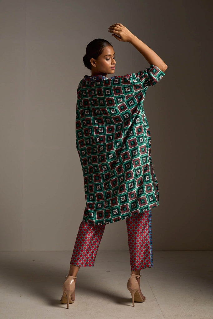 BOXY TILE PRINTED TOP - dash and dot dash and dot