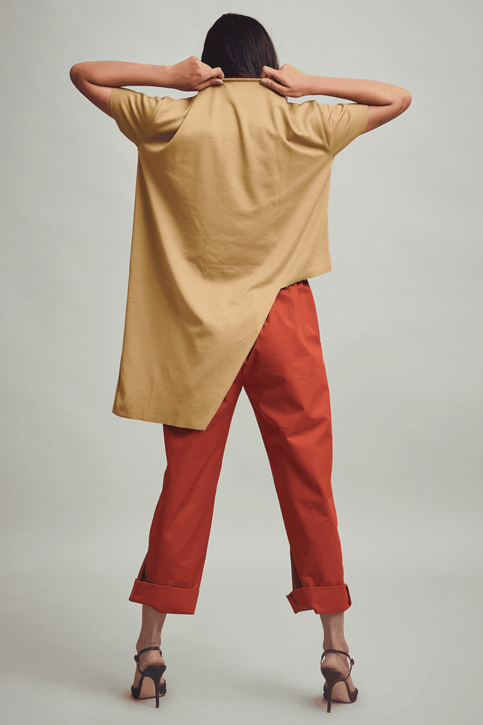 UNEVEN HEM TEE - dash and dot dash and dot