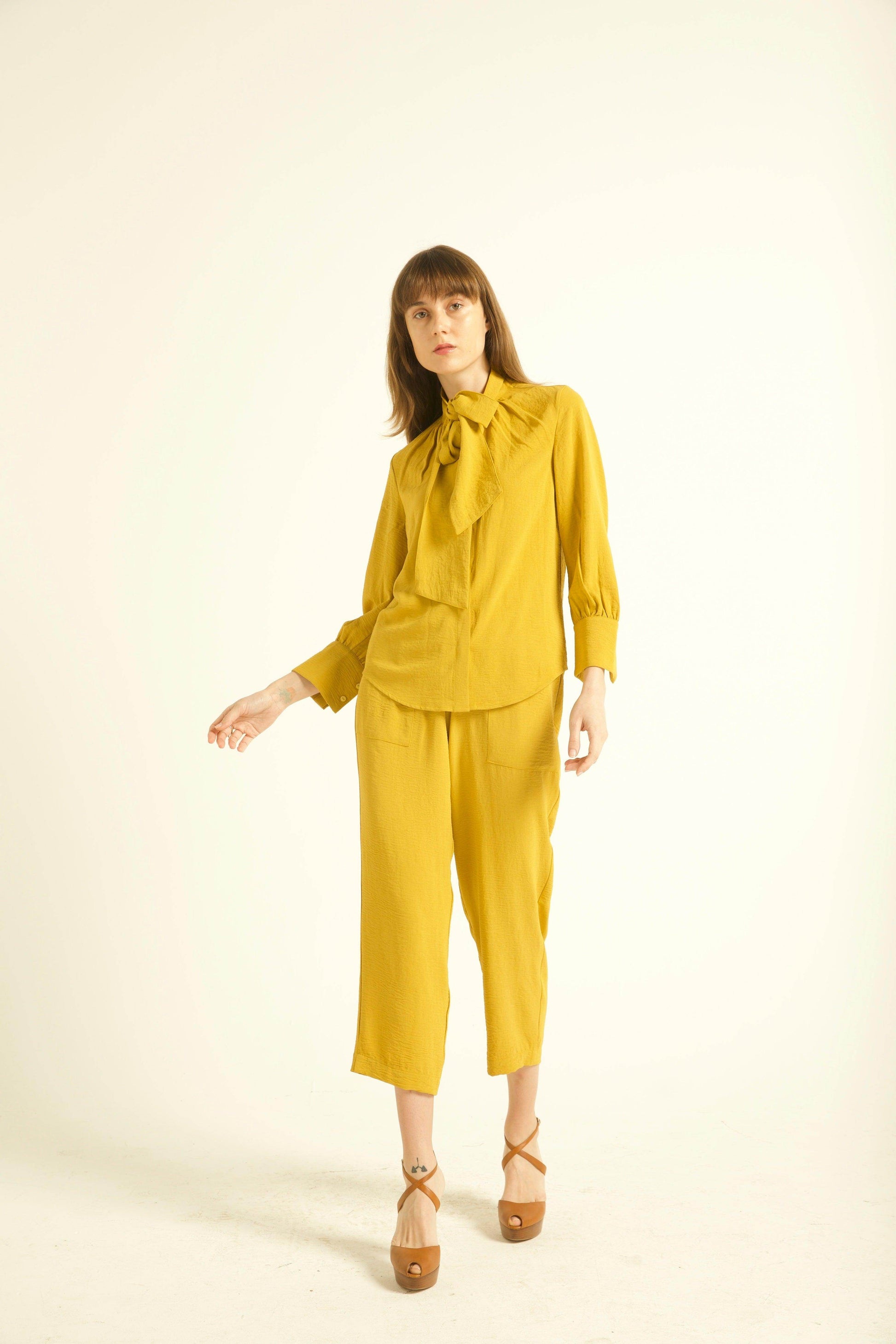 MUSTARD BOW TOP - dash and dot