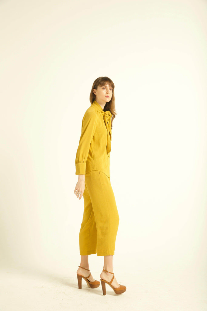MUSTARD BOW TOP - dash and dot dash and dot