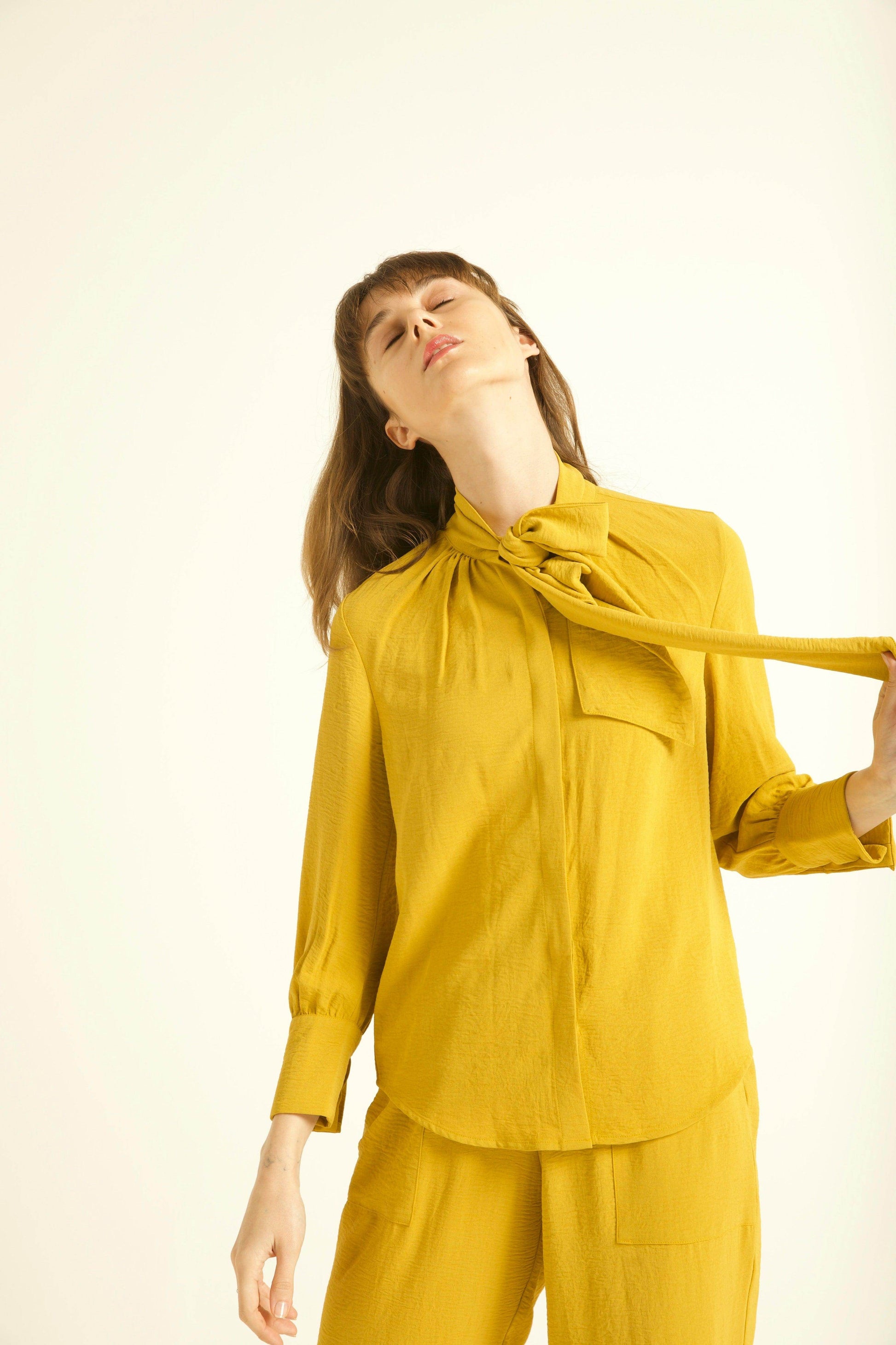 MUSTARD BOW TOP - dash and dot