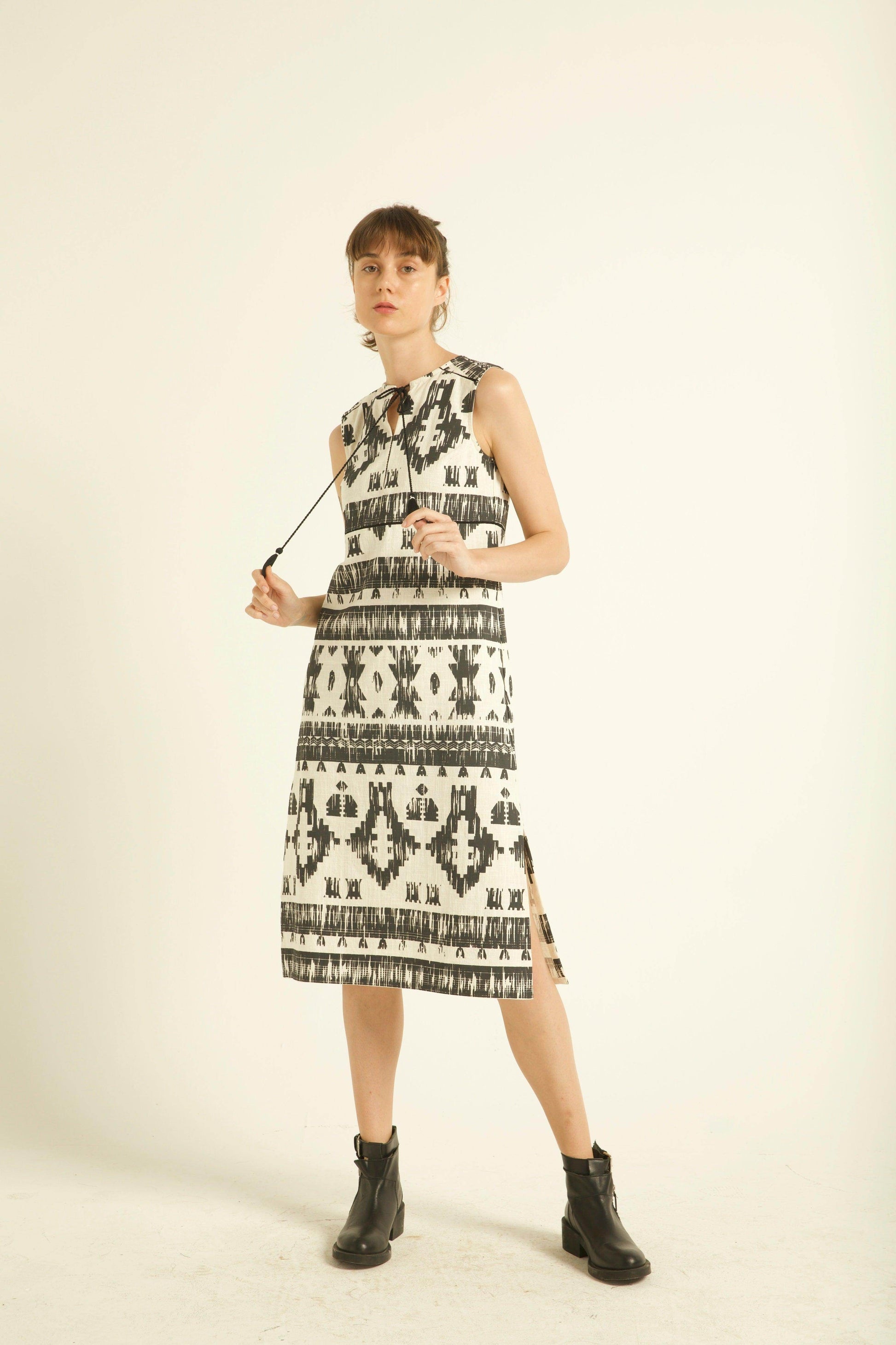 TEXTURED TRIBAL MIDI - dash and dot