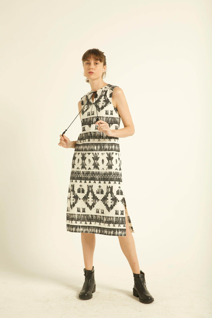 TEXTURED TRIBAL MIDI - dash and dot dash and dot
