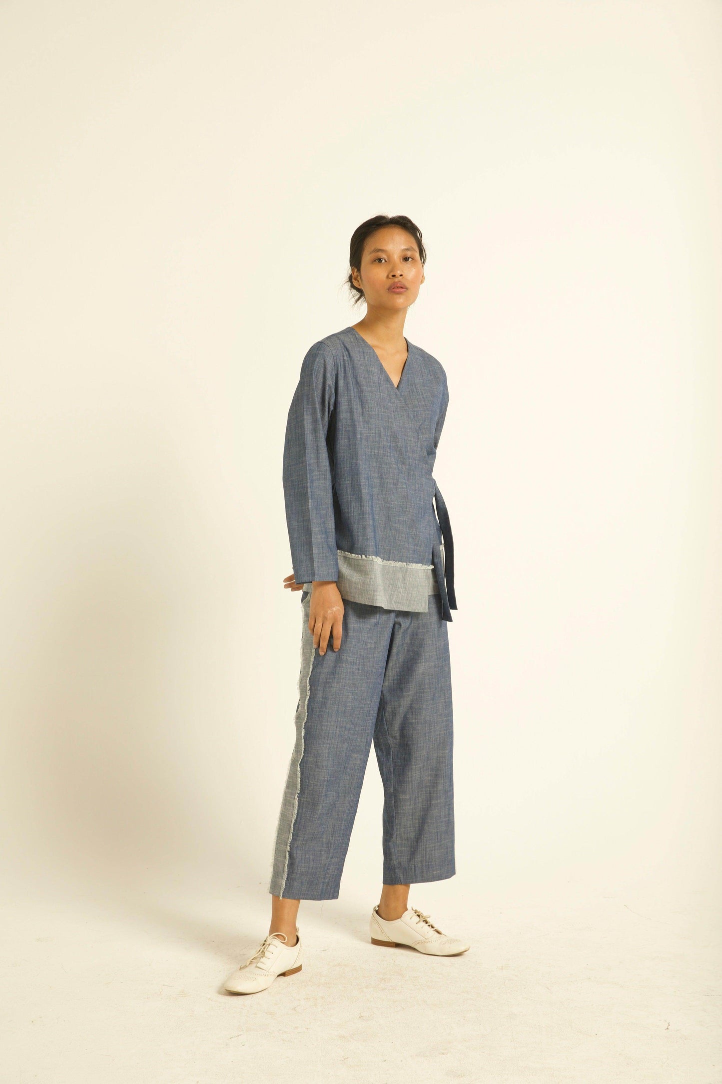 SIDE TIE DENIM BLOCK PANT - dash and dot