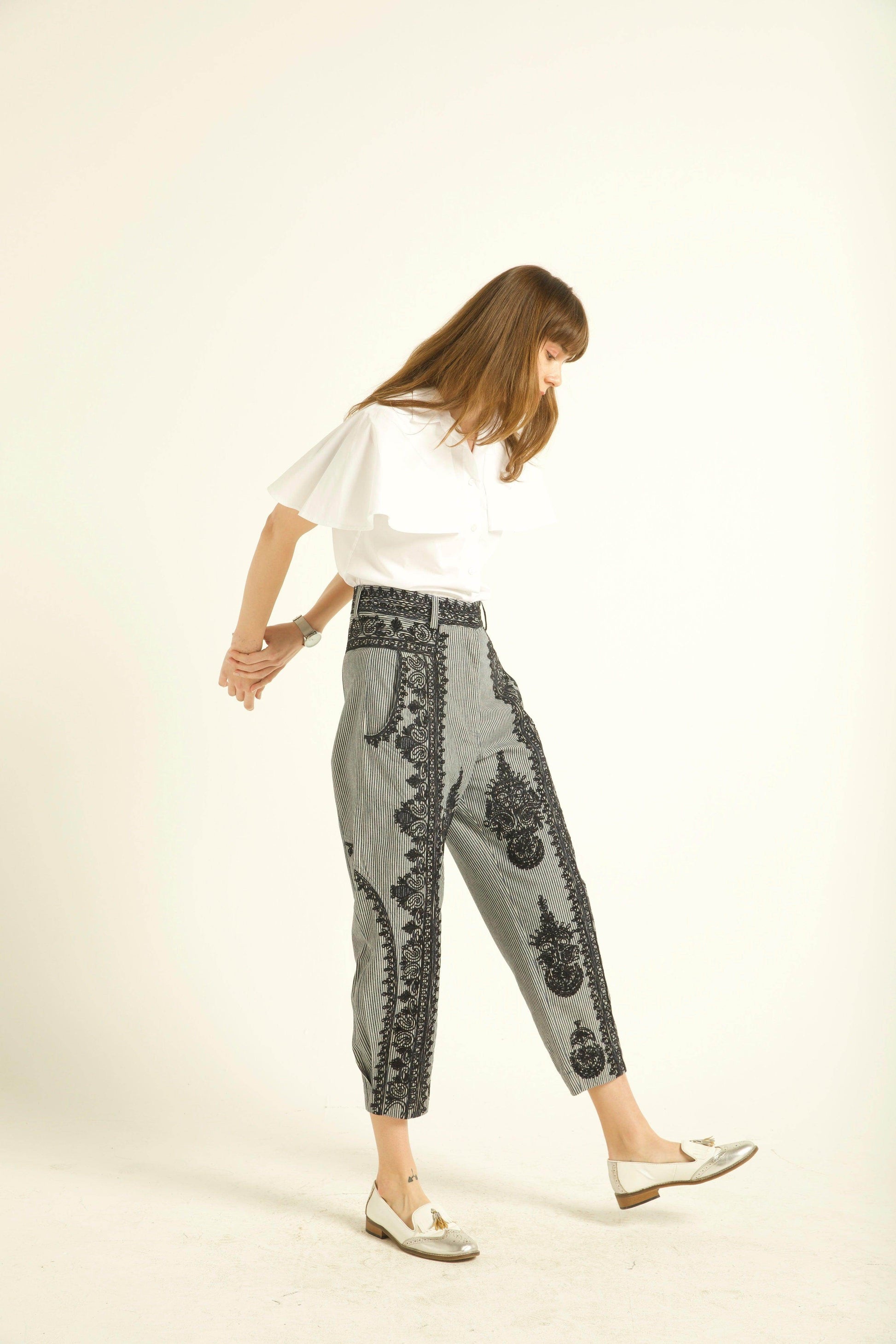 CAPE SLEEVE SHIRT - dash and dot