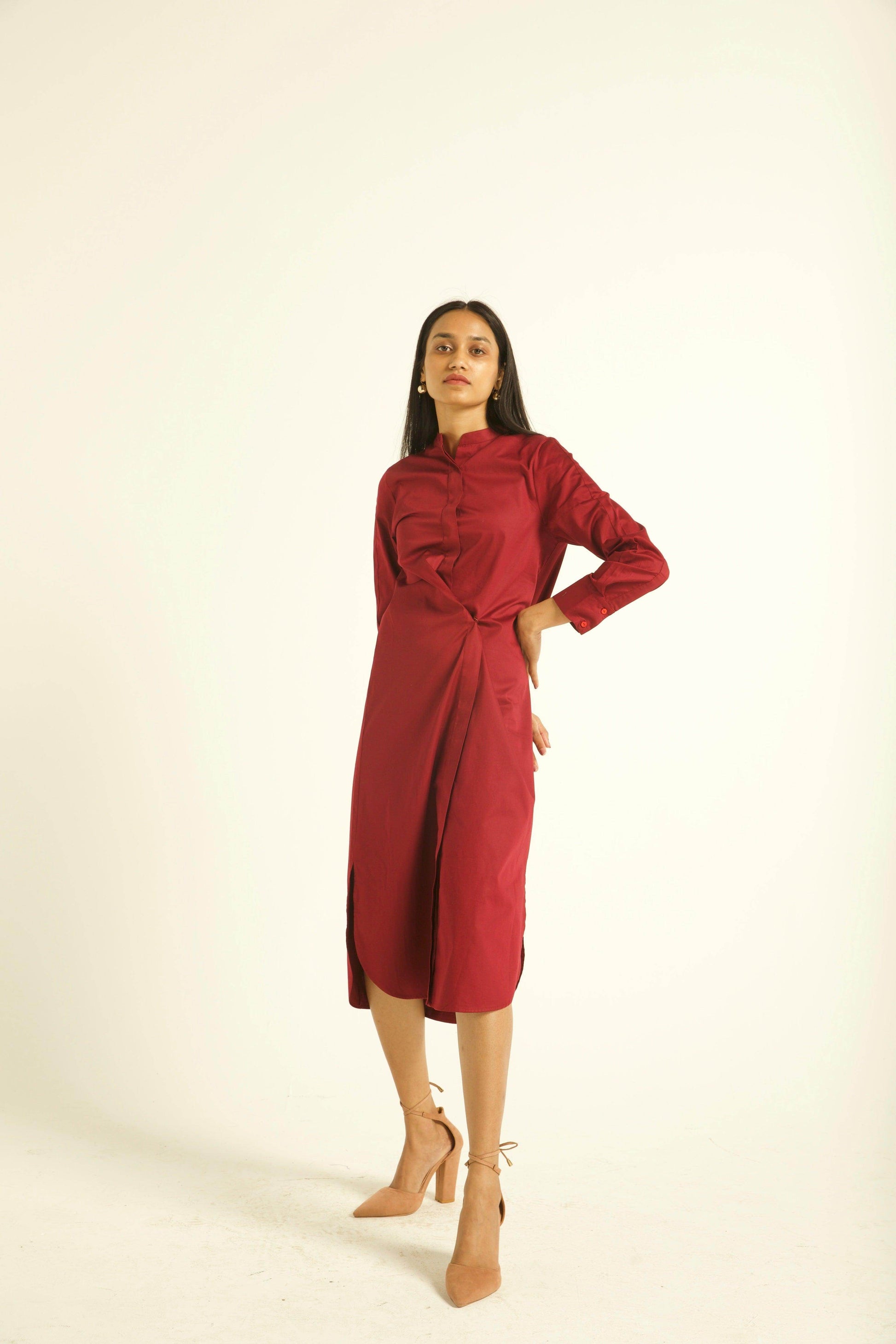 FULL-SLEEVE BUTTON PLEAT MIDI - dash and dot