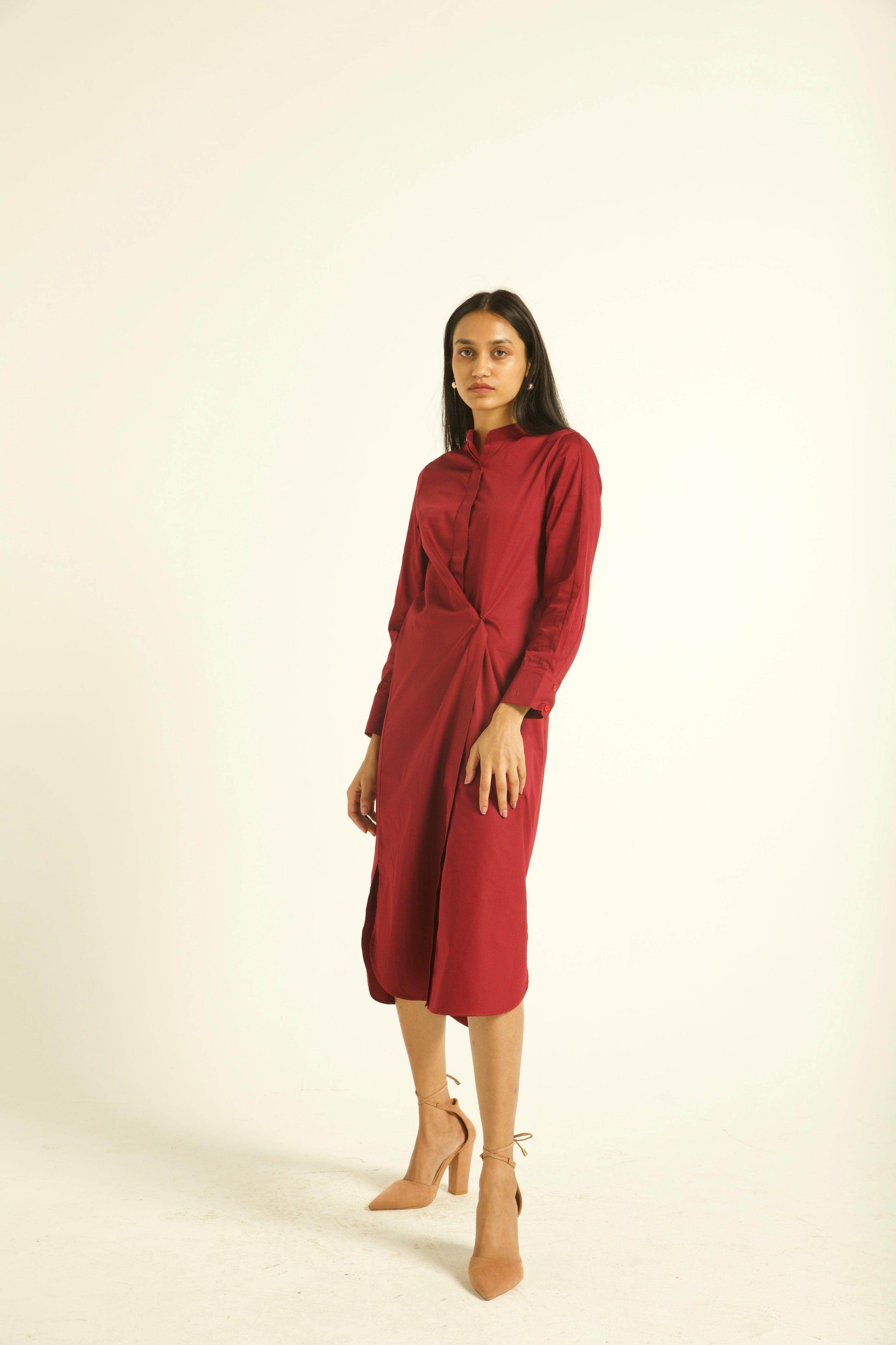 FULL-SLEEVE BUTTON PLEAT MIDI - dash and dot