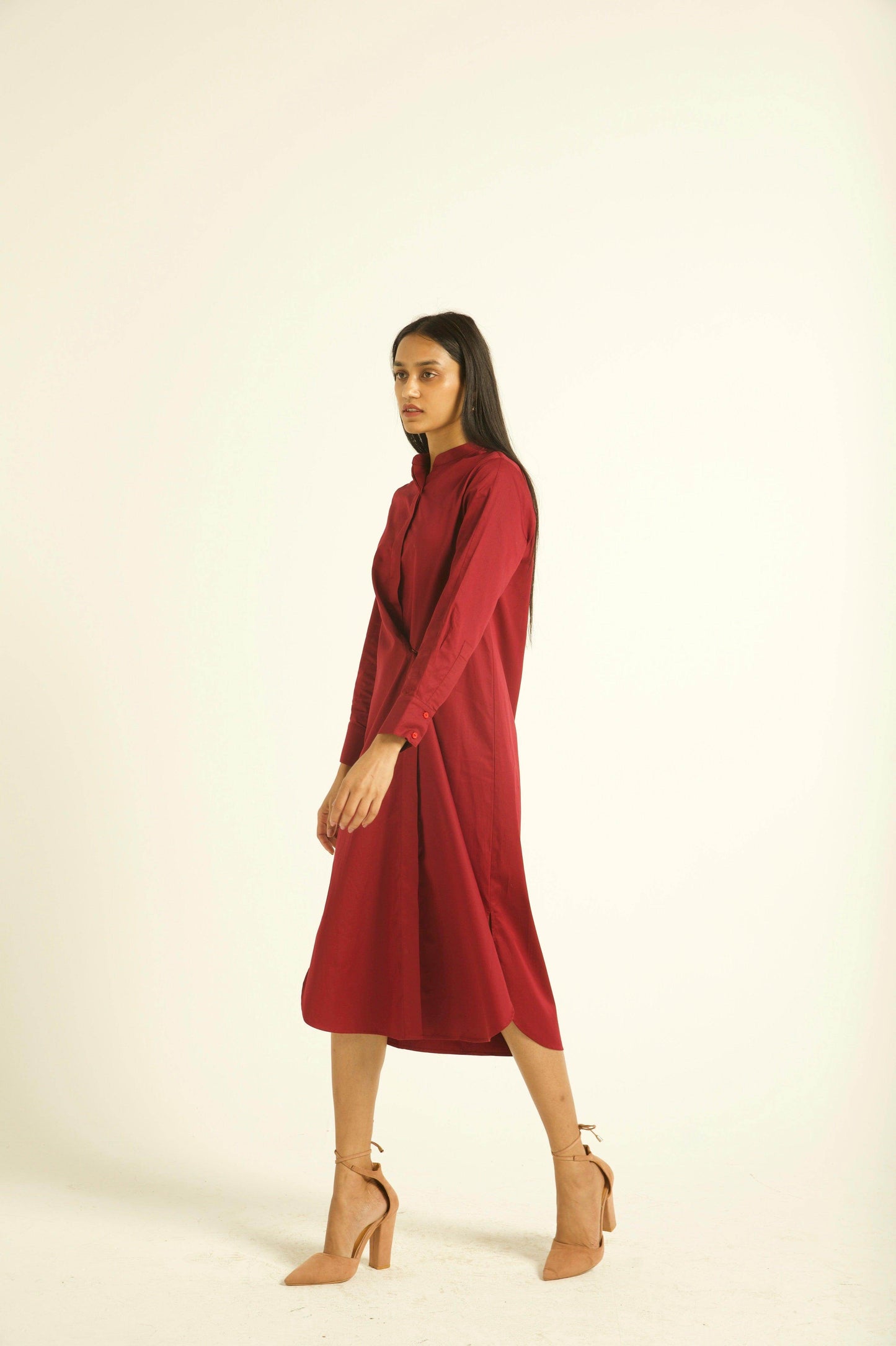 FULL-SLEEVE BUTTON PLEAT MIDI - dash and dot