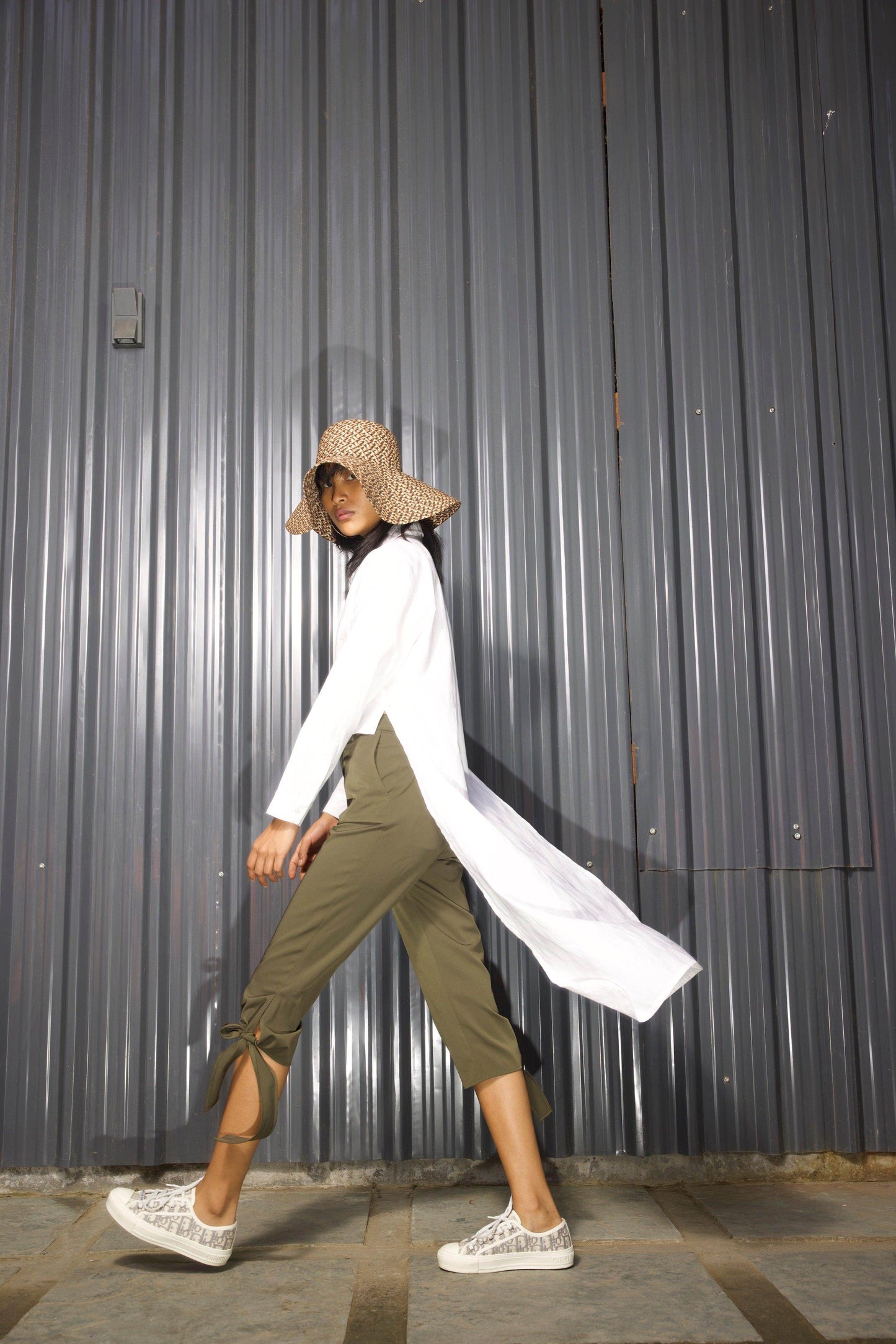 TIE-UP CROP PANT - dash and dot