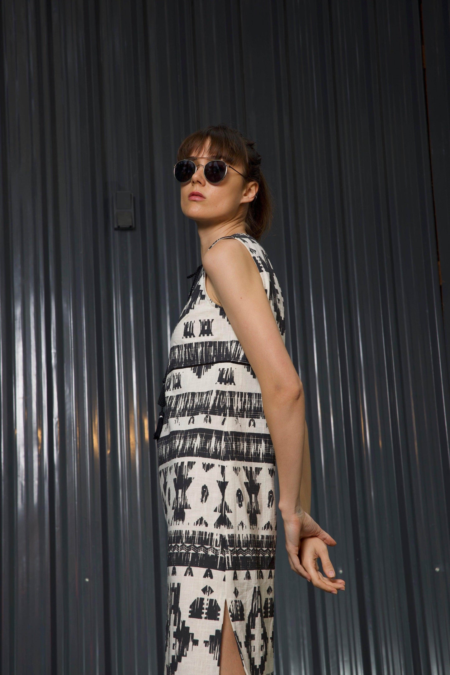 TEXTURED TRIBAL MIDI - dash and dot