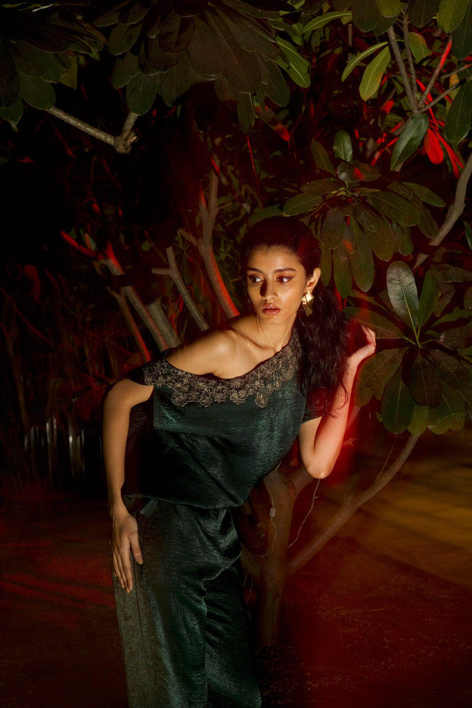 EXPOSED SHOULDER EMBROIDERED TOP - dash and dot dash and dot