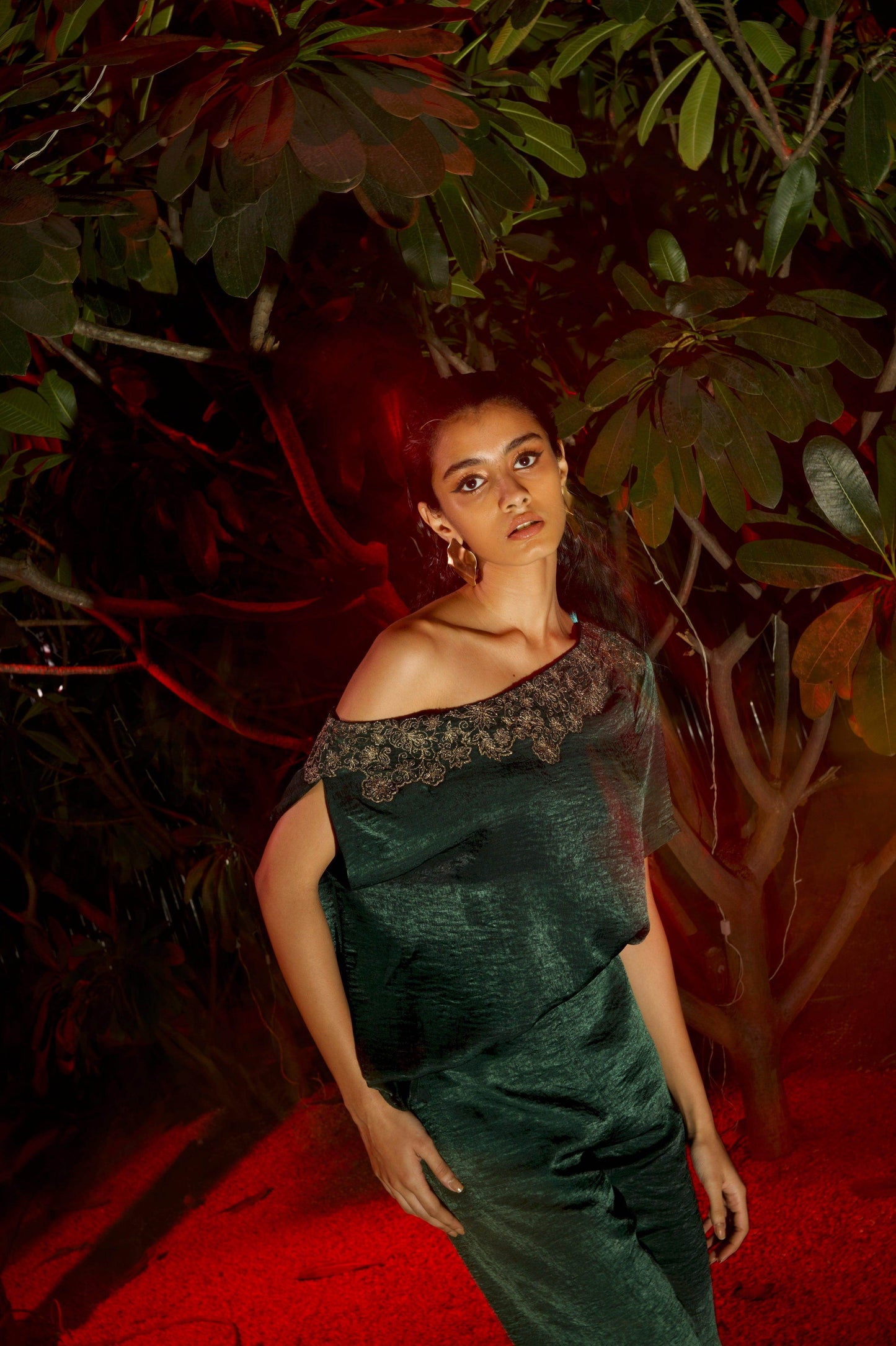 EXPOSED SHOULDER EMBROIDERED TOP - dash and dot