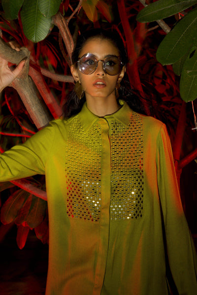 MIRROR EMBROIDERED BIB SHIRT - dash and dot