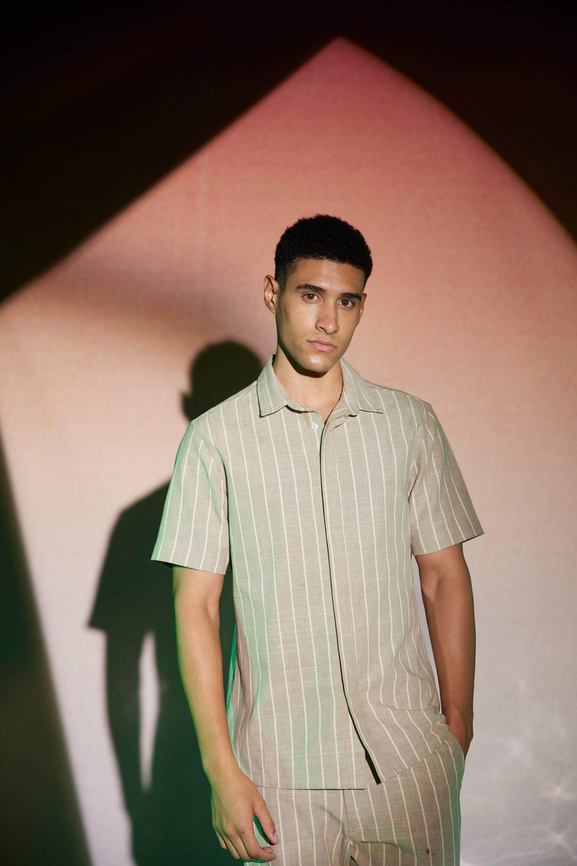 STRIPE HALF SLEEVE SHIRT - dash and dot