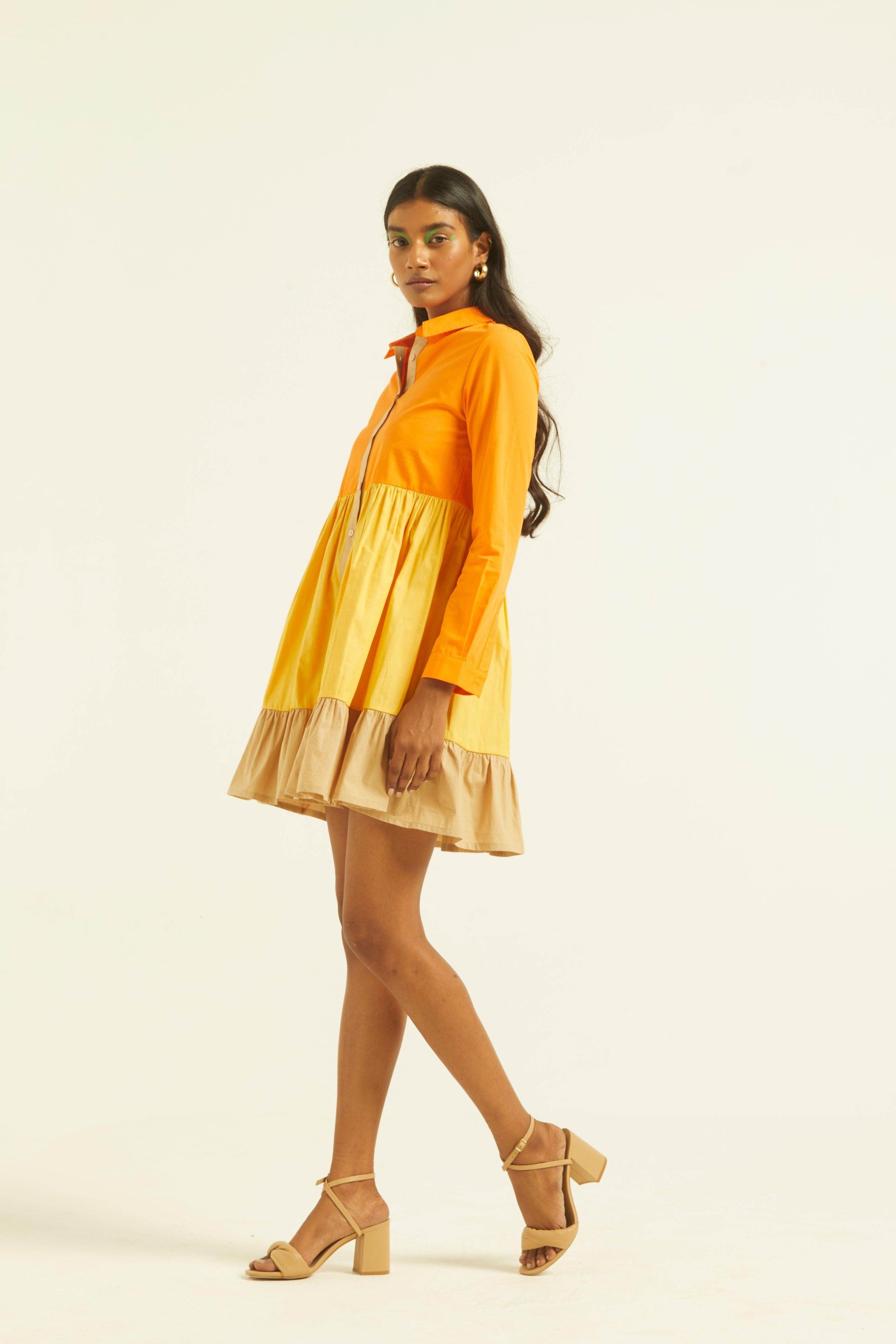 COLOR BLOCKED TIERED MINI - dash and dot