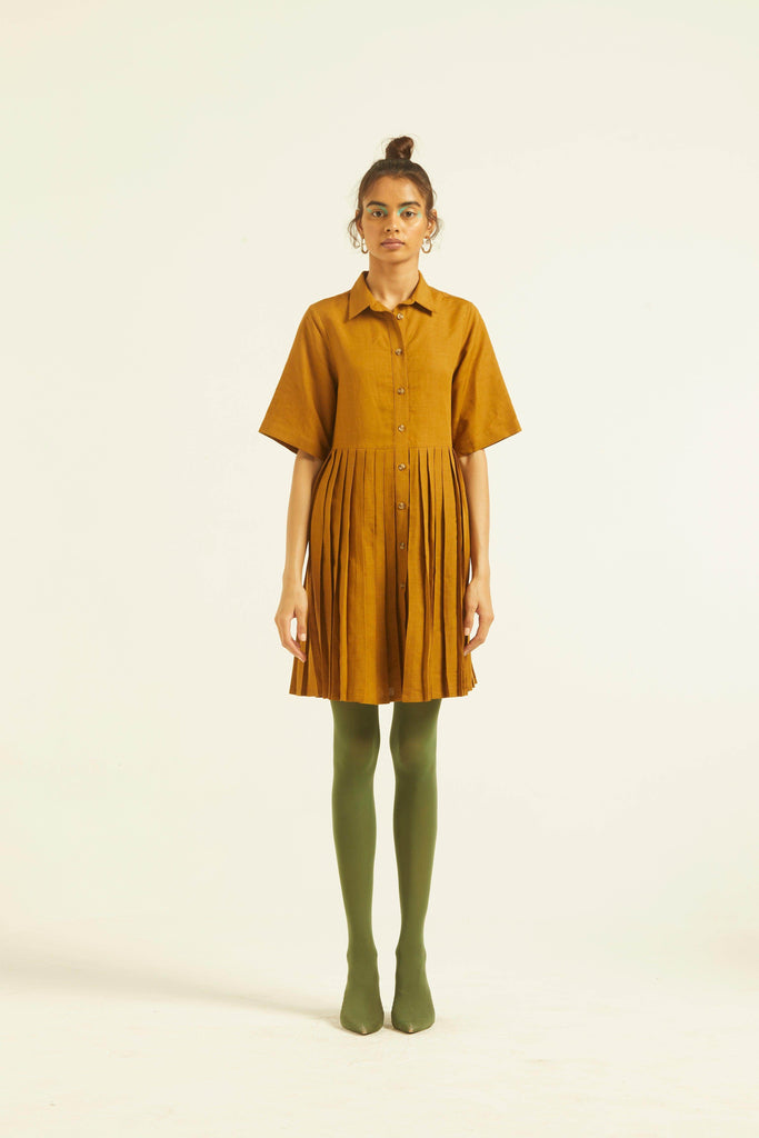 HALF SLEEVE ACCORDION PLEAT SHIRT DRESS - dash and dot dash and dot