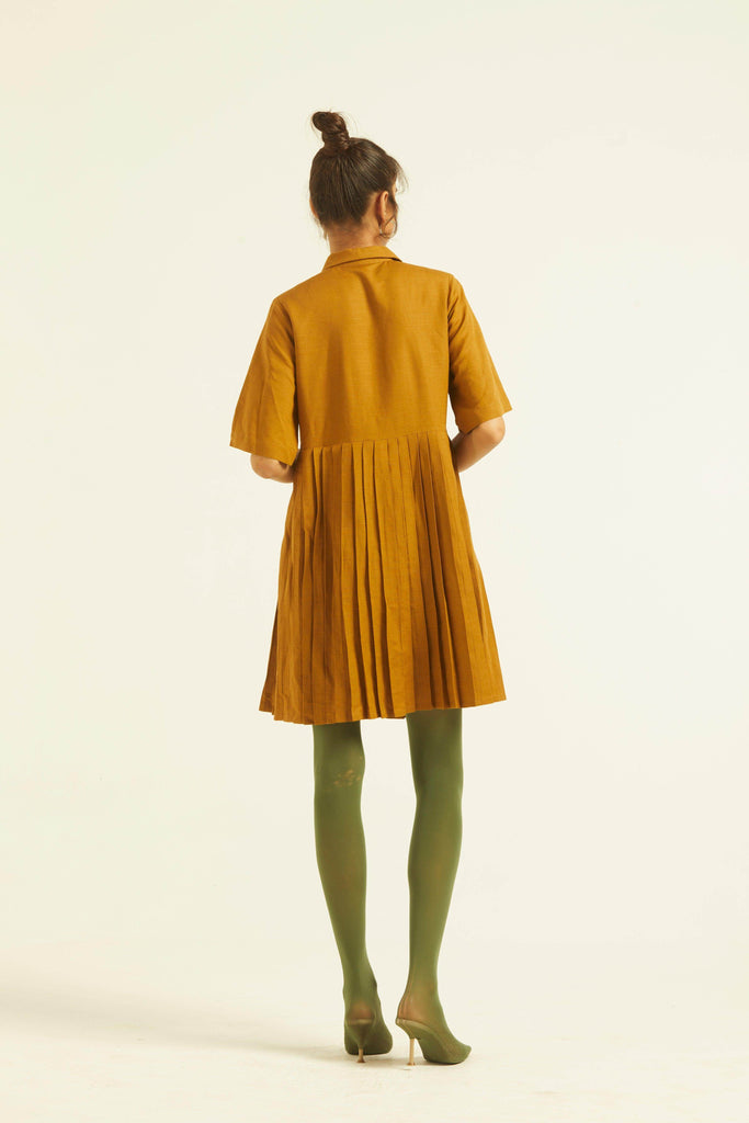 HALF SLEEVE ACCORDION PLEAT SHIRT DRESS - dash and dot dash and dot