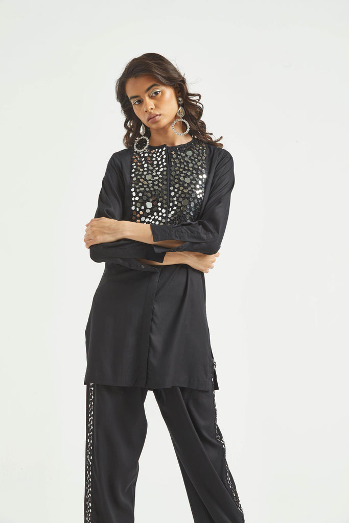 MIRROR EMBROIDERED SHIRT - dash and dot dash and dot