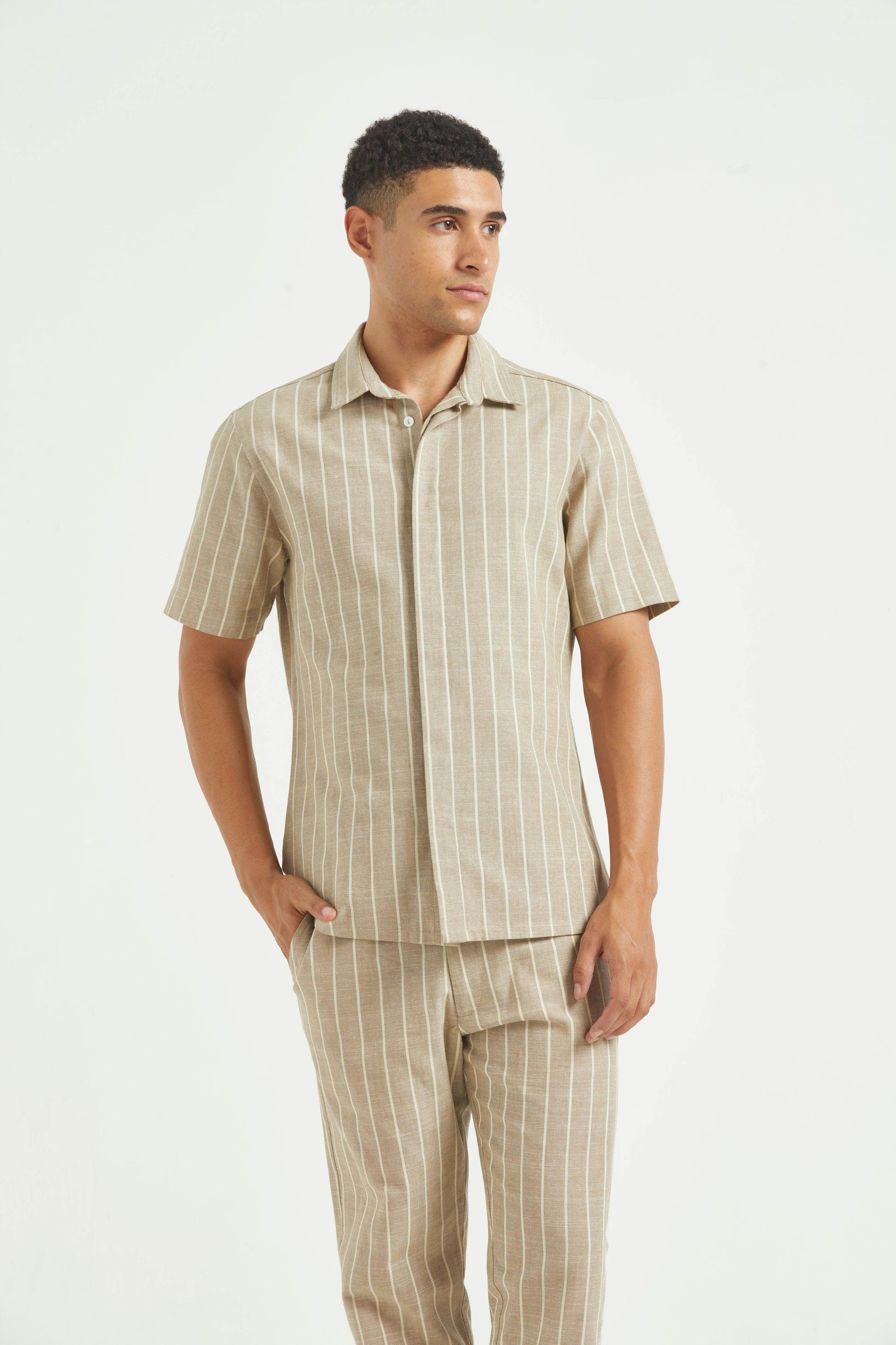 STRIPE HALF SLEEVE SHIRT - dash and dot