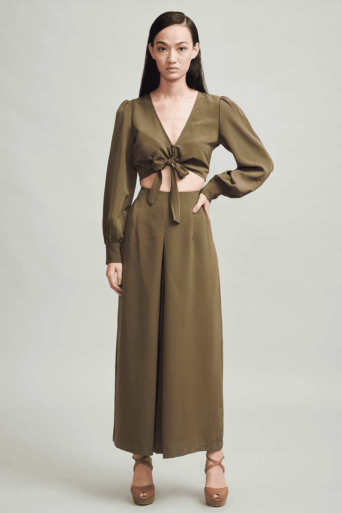 MILITARY GREEN FRONT TIE TOP - dash and dot