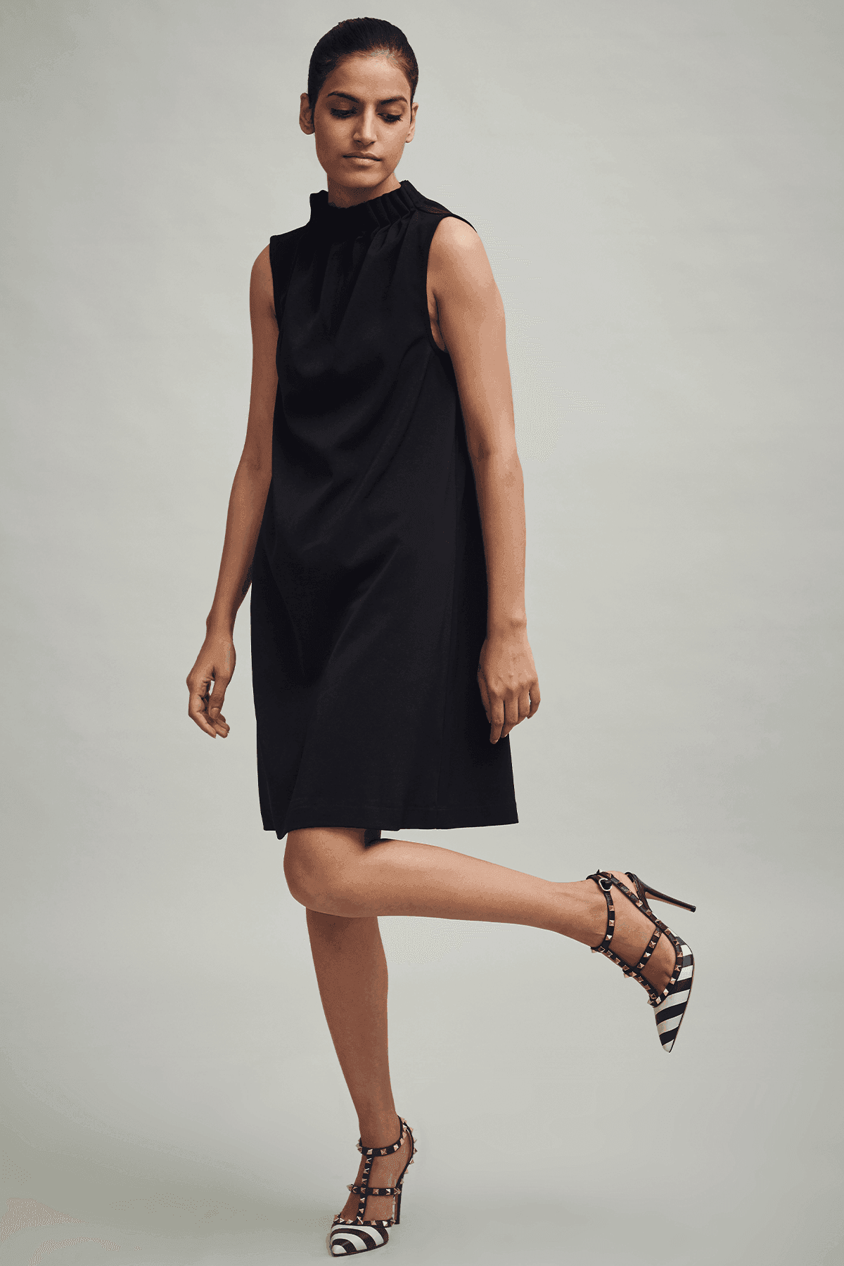 RUCHED NECK BASIC - dash and dot