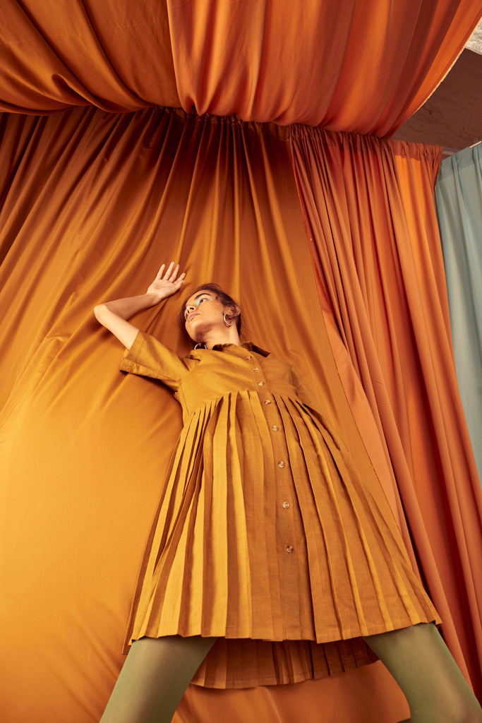 HALF SLEEVE ACCORDION PLEAT SHIRT DRESS - dash and dot dash and dot