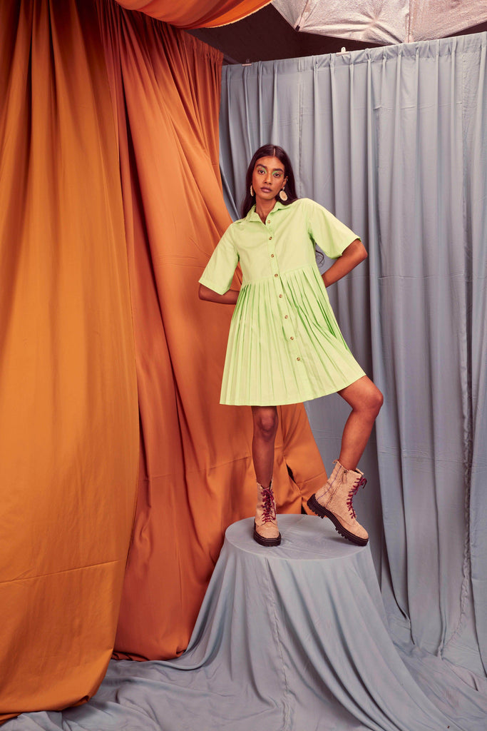 HALF SLEEVE ACCORDION PLEAT SHIRT DRESS - dash and dot dash and dot