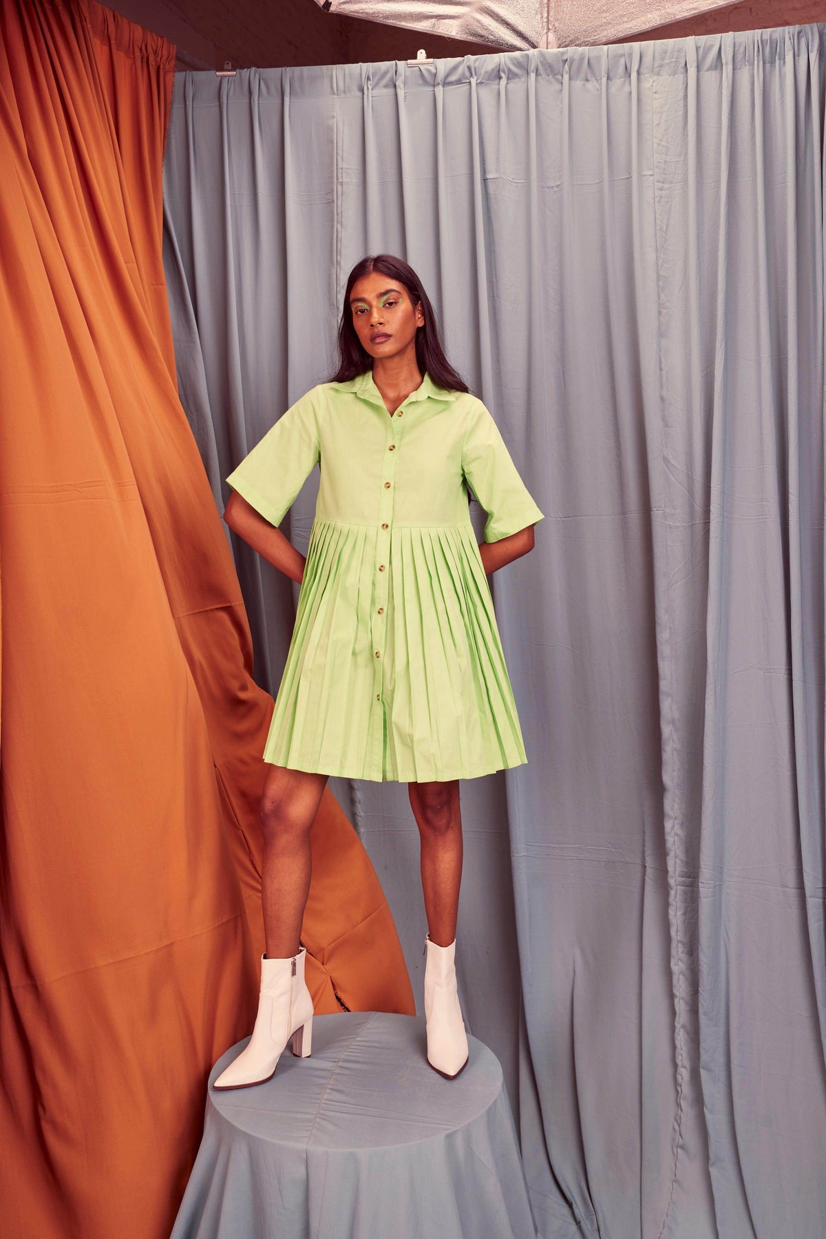 HALF SLEEVE ACCORDION PLEAT SHIRT DRESS - dash and dot