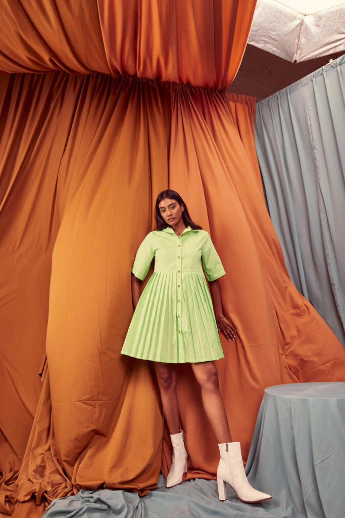 HALF SLEEVE ACCORDION PLEAT SHIRT DRESS - dash and dot dash and dot